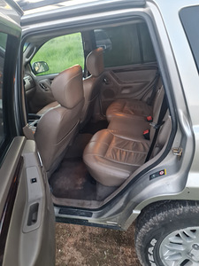 Jeep Grand Cherokee (2 foto / 6)