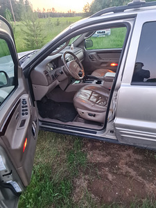 Jeep Grand Cherokee (5 foto / 6)