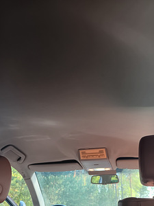 VW Touareg (12 foto / 12)