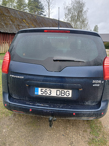 Peugeot 5008 (3 foto / 10)