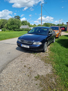 Audi A4 B5 (5 фото из 9)