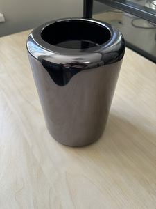 MacPro 6.1 (1 foto / 4)