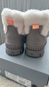 Uued naiste talvesapad Palladium 38s (4 foto / 5)