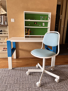 Детский стул и стол Ikea