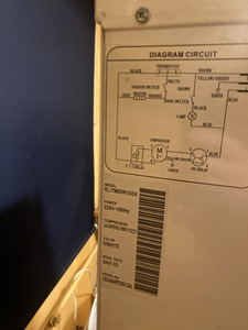 Холодильник Samsung (3 фото из 3)