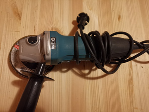 Дисковый резак Makita GA5030R (2 фото из 3)