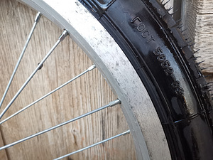 2 x velg ja rehv 2,50/85-16 Mopeed, Käru (7 foto / 9)