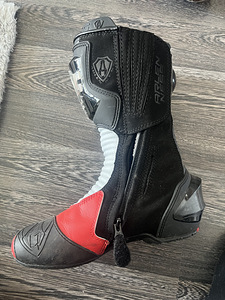 Moto saapad (4 foto / 5)