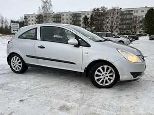 Opel Corsa 1.2 59kw (2 foto / 7)