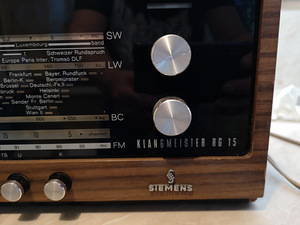 RAADIO SIEMENS KLANGMEISTER RS 15 (2 foto / 3)