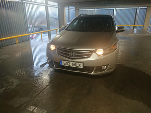 Honda Accord, 2009 (4 foto / 12)