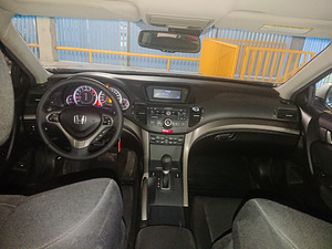 Honda Accord, 2009 (11 foto / 12)