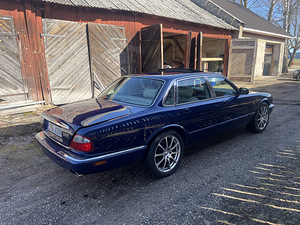 M:jaguar xj8 v8 209kw (3 foto / 5)