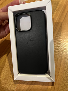 iPhone 13 pro magsafe nahast ümbris (1 foto / 3)