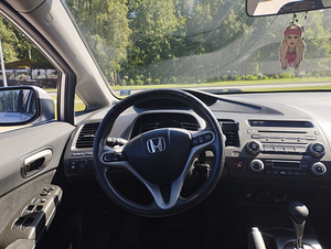 Honda Civic sedaan 2007 (2 foto / 8)