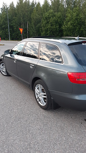 Audi A6C6 Avant/S-Line (7 foto / 15)