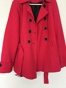 Продам женские пальто