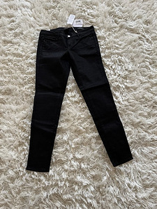 Чёрные джинсы Guess (2 фото из 3)