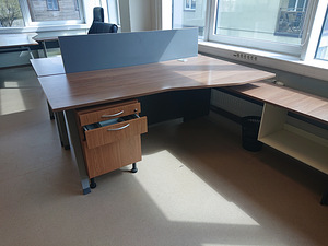 KIRJUTUSLAUD, ARVUTILAUD, STANDARD TÖÖ LAUD (7 foto / 9)