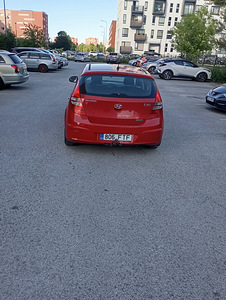 Продается Hyundai i30 (4 фото из 4)