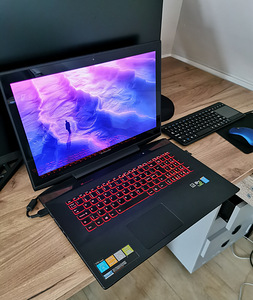 Lenovo y70-70 touch (1 foto / 1)