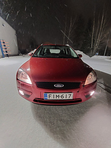 Ford Focus 1.8D 2008 (2 foto / 10)