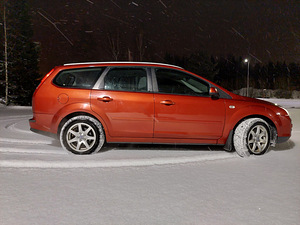 Ford Focus 1.8D 2008 (6 foto / 10)