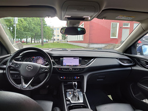 Opel Insignia Sports Tourer 2.0 125kW (7 foto / 14)
