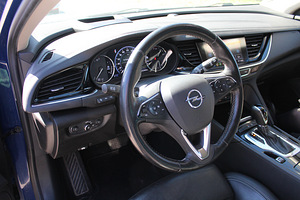 Opel Insignia Sports Tourer 2.0 125kW (8 foto / 14)