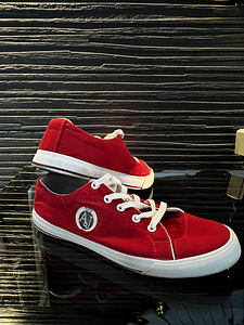 Armani Jeans tossud suuruses 39 (1 foto / 2)