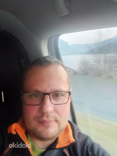 Mees, 44 aastat vana. Otsin tööd.