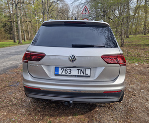 Volkswagen Tiguan (4 фото из 10)