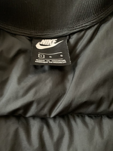 Пуховик Nike, р.L (2 фото из 7)
