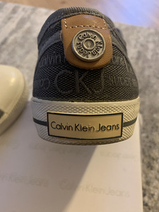 Calvin Klein кеды, р.39 (3 фото из 5)