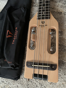 Бас-гитара Traveler guitar (3 фото из 4)