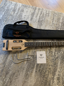 Бас-гитара Traveler guitar (4 фото из 4)