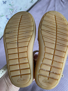 Clarks sandaalid tüdrukutele (3 foto / 3)