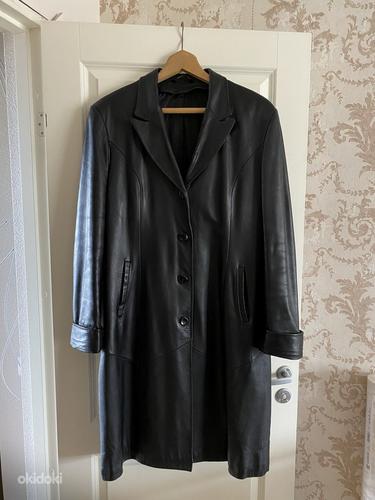 Пальто из натуральной кожи размер 42-44, черное (фото #1)