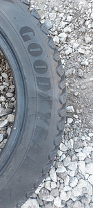Goodyear naast. 205/55R16 (2 foto / 3)