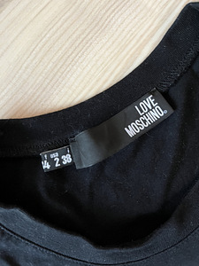 Naiste T särk Moschino (2 foto / 2)