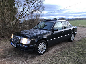 Мерседес Бенц W124 OM605 (4 фото из 11)