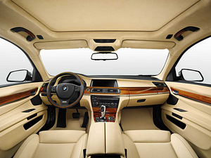 AUTORENT BMW 7 (F01) AUTOMAAT 3.0 DISEL (2 foto / 2)