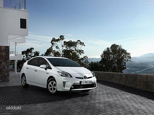 BOLT FOOD/ WOLT Autorent TOYOTA PRIUS HÜBRIID AUTOMAAT (1 foto / 3)