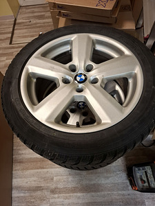 Valuveljed 17" BMW koos naelrehvidega (1 foto / 4)