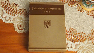 WW2 Saksa raamatutekomplekt!!!! (1 foto / 10)