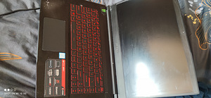 MSI GF63 8RC-052NL 15,6" i7-8750H 16GB 256GB SSD +1TB (3 foto / 5)
