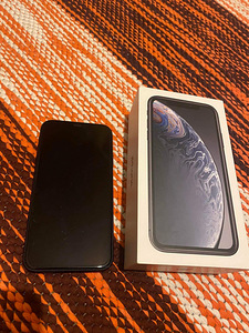 iPhone XR 64gb (2 фото из 3)