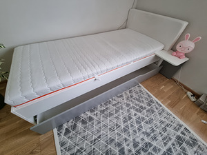 Voodi 90/200 peatsiga VALGE (5 foto / 6)