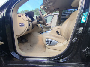 Mercedes-Benz R320 (8 foto / 8)