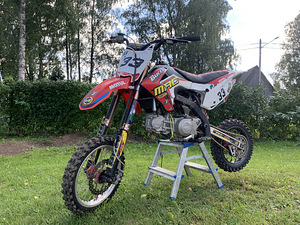 Bucci Moto 170cc pit bike (1 foto / 4)